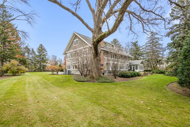 140 Birch Street, Winnetka, IL 60093