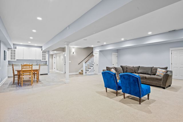 140 Birch Street, Winnetka, IL 60093