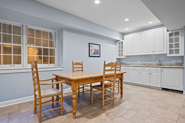 140 Birch Street, Winnetka, IL 60093