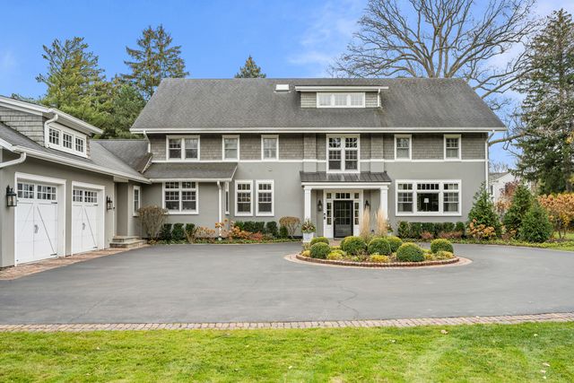 140 Birch Street, Winnetka, IL 60093