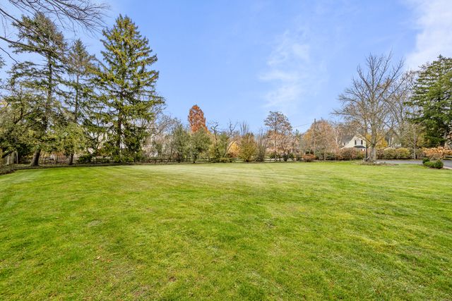 140 Birch Street, Winnetka, IL 60093