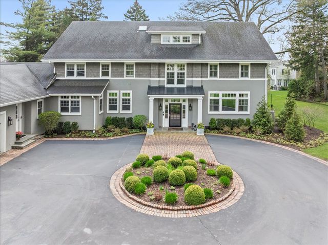 140 Birch Street, Winnetka, IL 60093