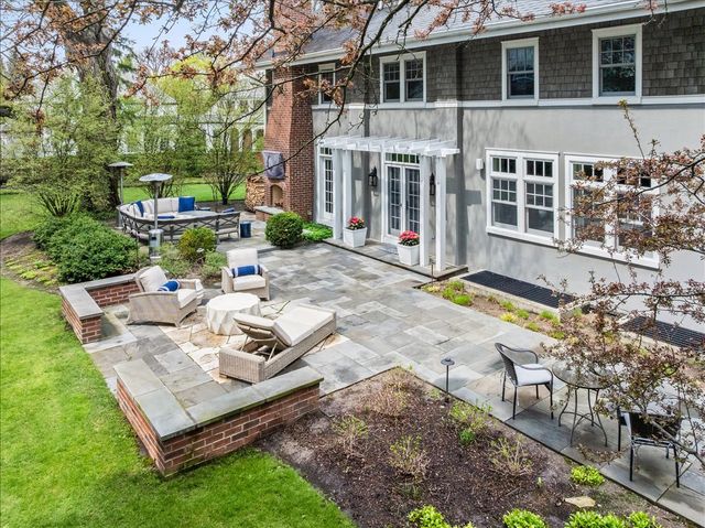 140 Birch Street, Winnetka, IL 60093