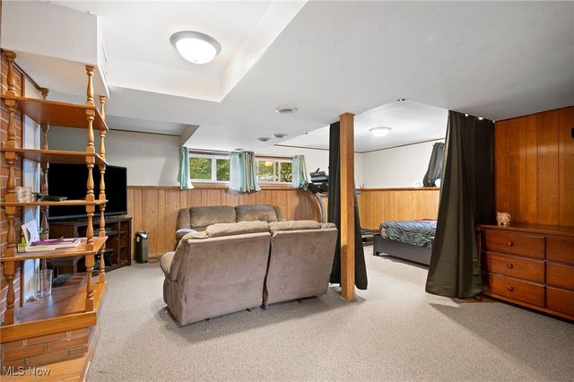 729 Woodland Avenue, Wadsworth, OH 44281