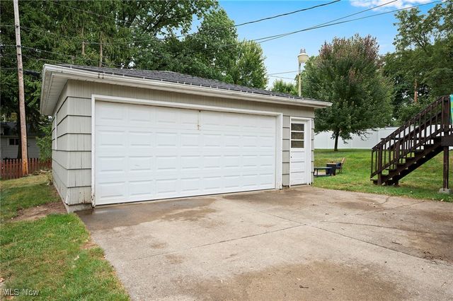 729 Woodland Avenue, Wadsworth, OH 44281