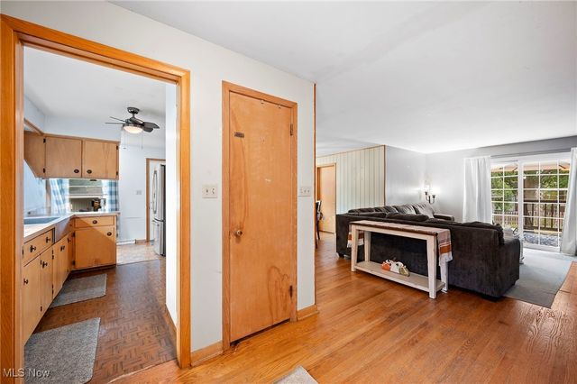 729 Woodland Avenue, Wadsworth, OH 44281