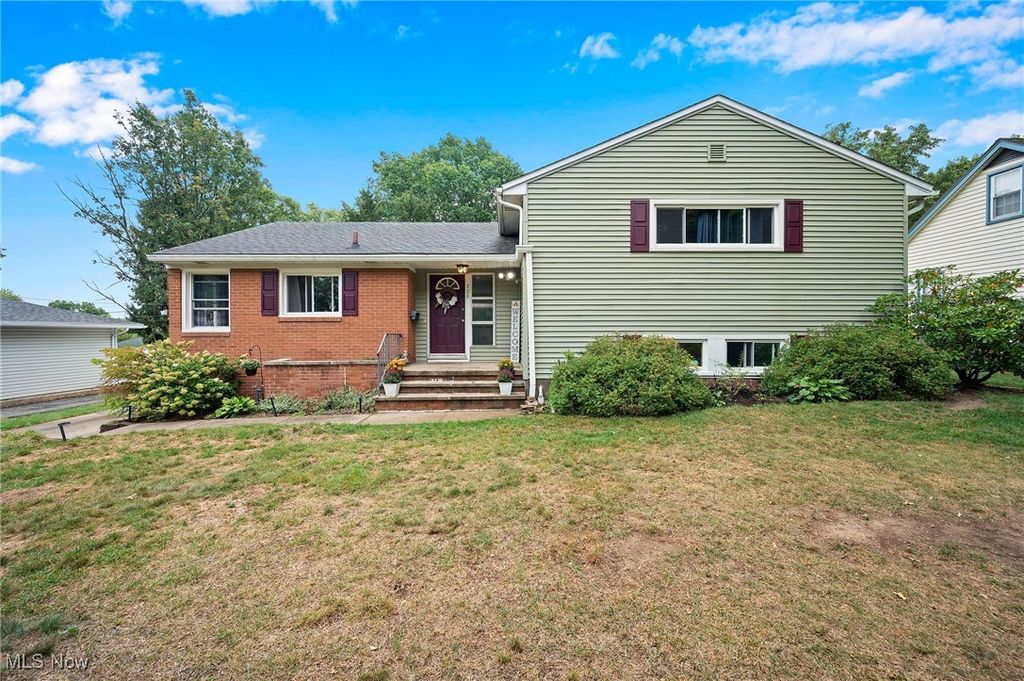 729 Woodland Avenue, Wadsworth, OH 44281