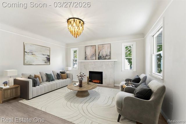 6778 Buckingham Avenue, Allen Park, MI 48101