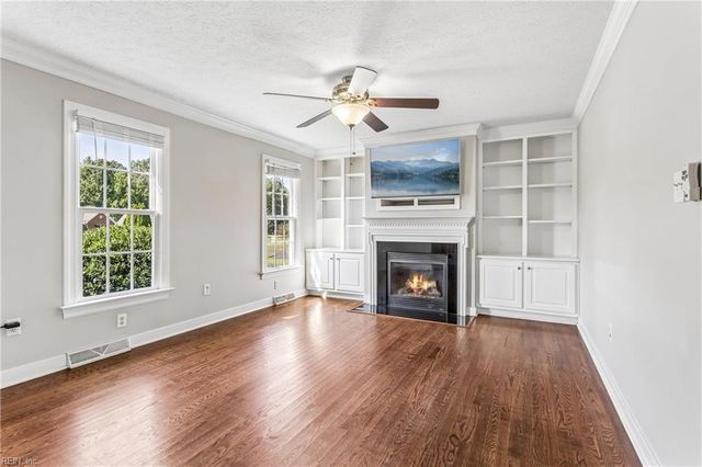 5670 Gentry DR, New Kent, VA 23124