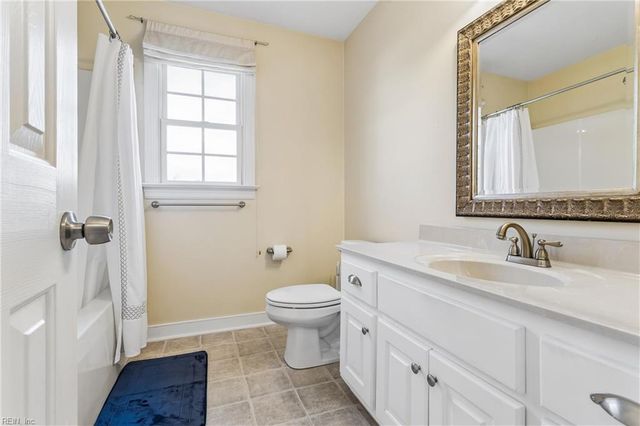 5670 Gentry DR, New Kent, VA 23124