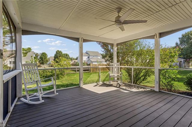 5670 Gentry DR, New Kent, VA 23124