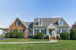 5670 Gentry DR, New Kent, VA 23124