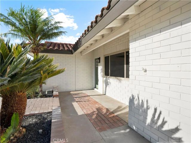 9643 Boxwood Ave, Fontana, CA 92335