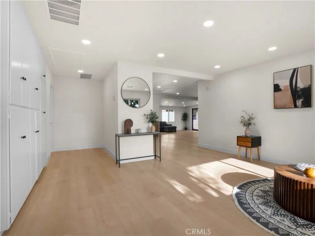 9643 Boxwood Ave, Fontana, CA 92335
