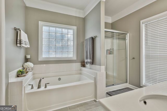 125 GLADYS LN, Fayetteville, GA 30215