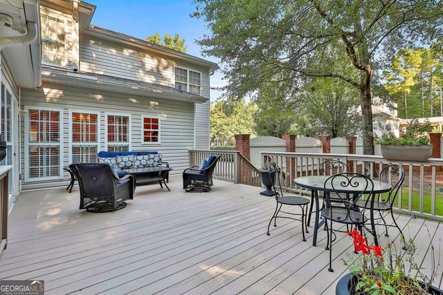 125 GLADYS LN, Fayetteville, GA 30215