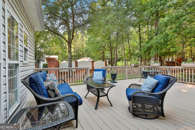 125 GLADYS LN, Fayetteville, GA 30215