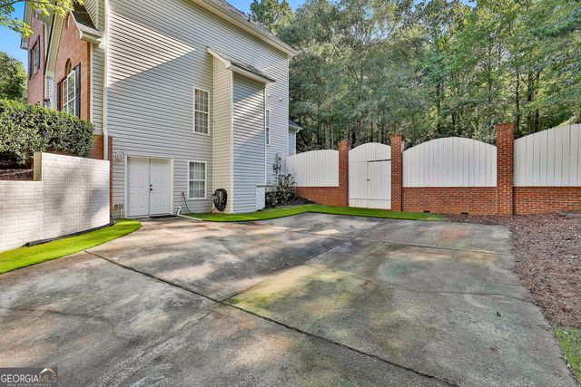 125 GLADYS LN, Fayetteville, GA 30215