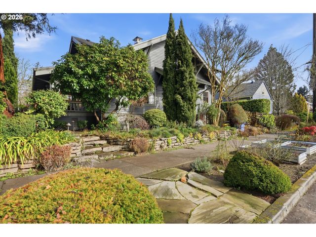 7060 Se 13TH Ave, Portland, OR 97202