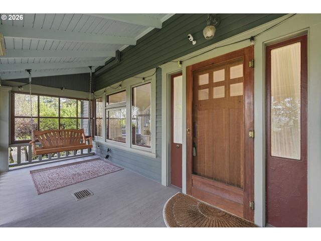 7060 Se 13TH Ave, Portland, OR 97202