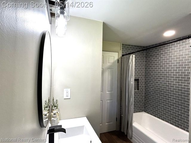 10197 Dar Lane, Goodrich, MI 48438