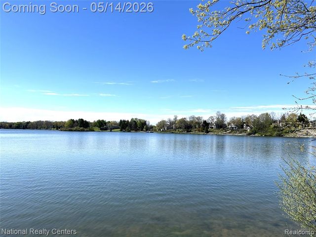 10197 Dar Lane, Goodrich, MI 48438