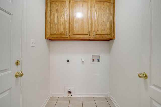 908 Country Club Drive, Joshua, TX 76058