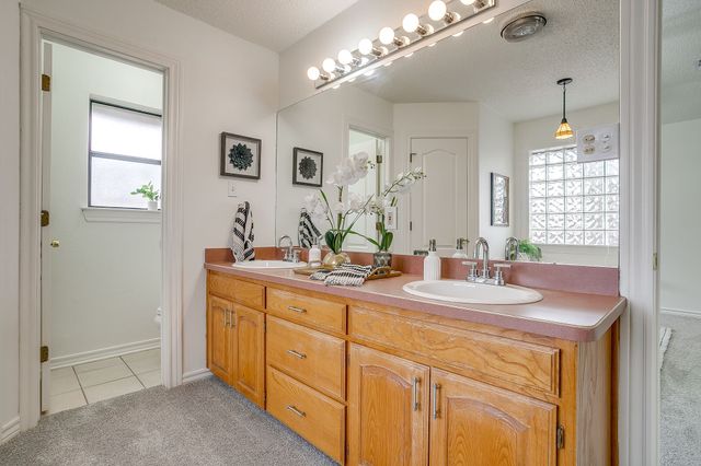 908 Country Club Drive, Joshua, TX 76058