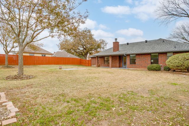 908 Country Club Drive, Joshua, TX 76058