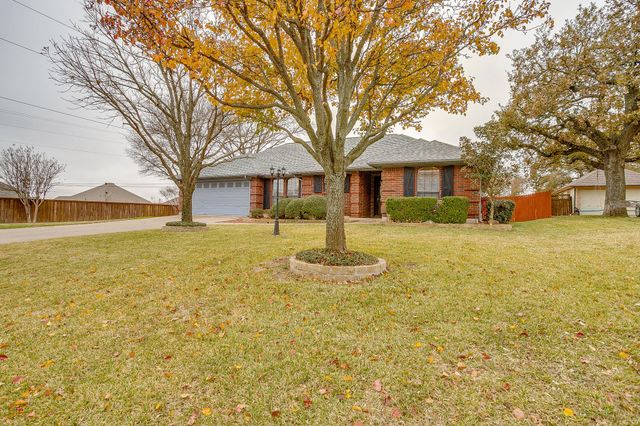 908 Country Club Drive, Joshua, TX 76058