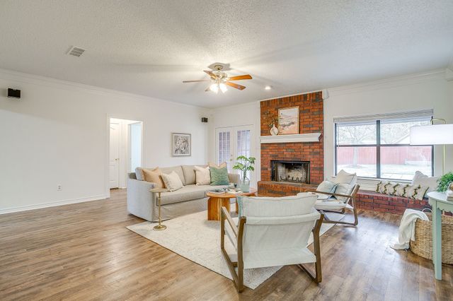 908 Country Club Drive, Joshua, TX 76058