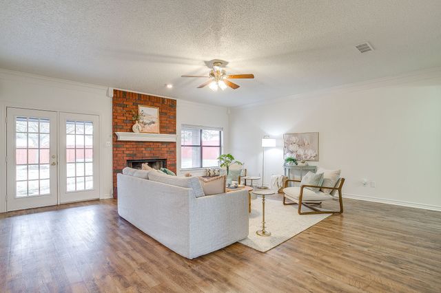 908 Country Club Drive, Joshua, TX 76058