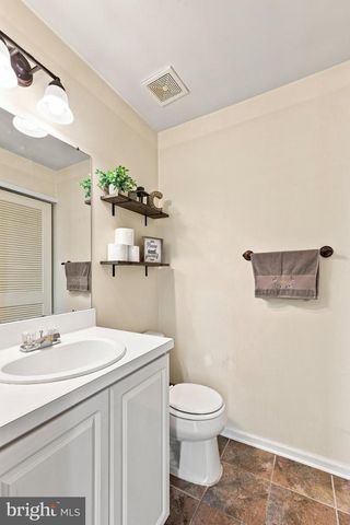 3108 EBBTIDE LN, Palmyra, NJ 08065