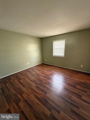 4909 TIBBITT LN, Burke, VA 22015