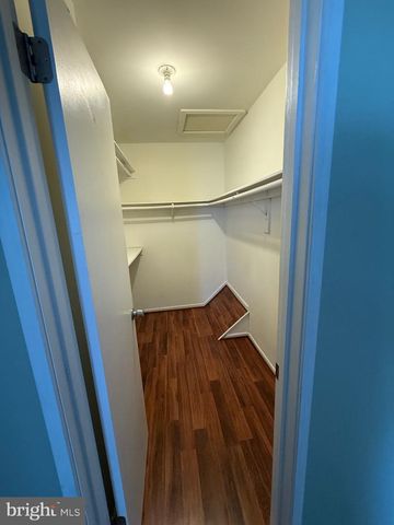 4909 TIBBITT LN, Burke, VA 22015