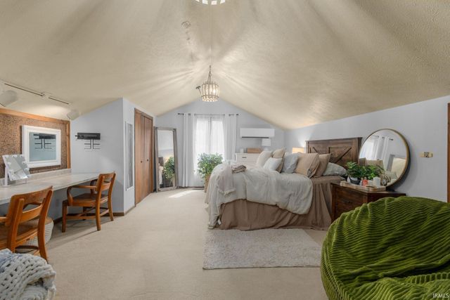 11923 Bergamot Drive, Granger, IN 46530