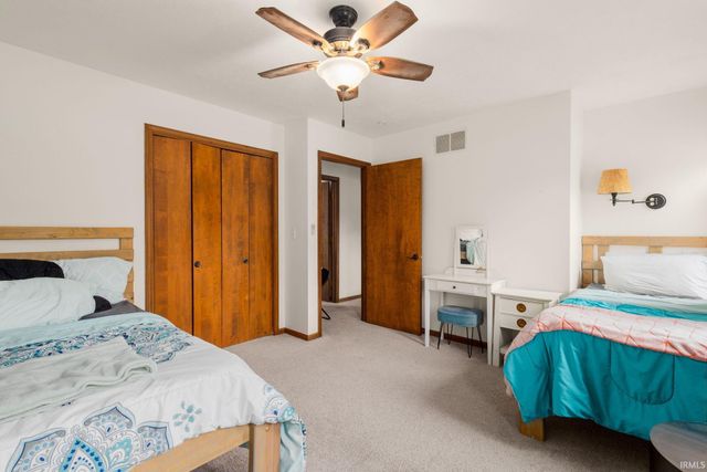 11923 Bergamot Drive, Granger, IN 46530