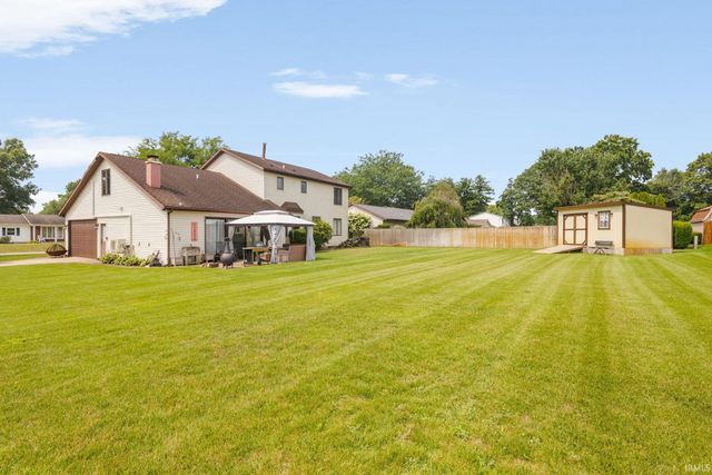 11923 Bergamot Drive, Granger, IN 46530