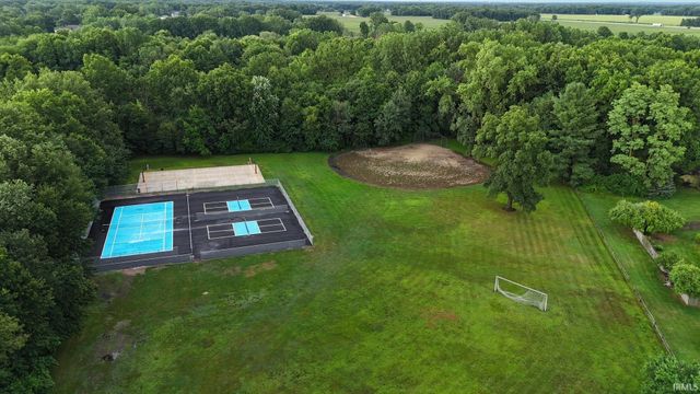 11923 Bergamot Drive, Granger, IN 46530
