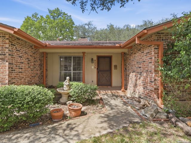 8239 ZODIAC DR, Universal City, TX 78148
