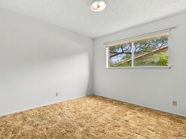 8239 ZODIAC DR, Universal City, TX 78148