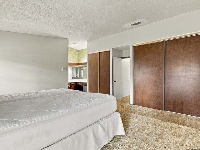 8239 ZODIAC DR, Universal City, TX 78148