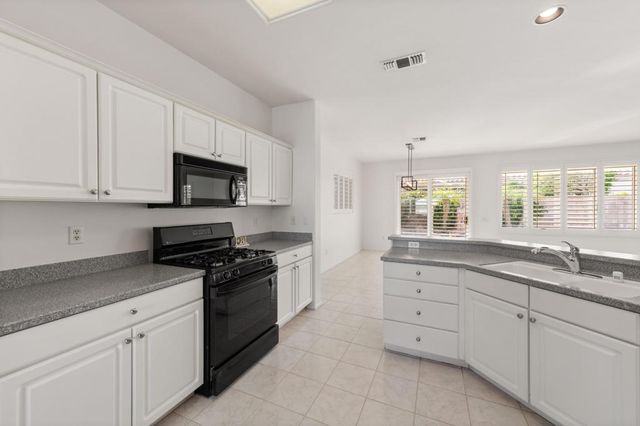 78731 Platinum Drive, Palm Desert, CA 92211