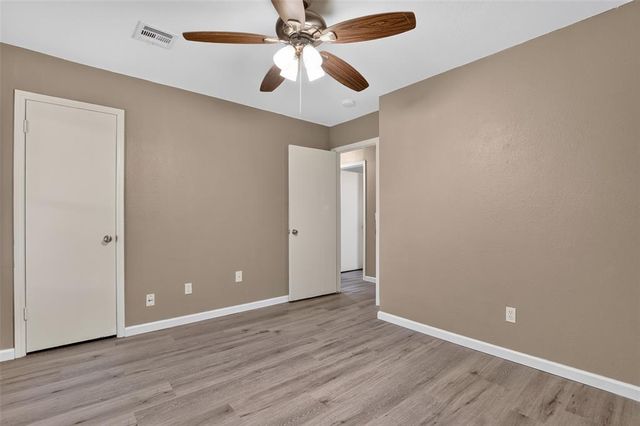2109 Oakvista Circle, Norman, OK 73071