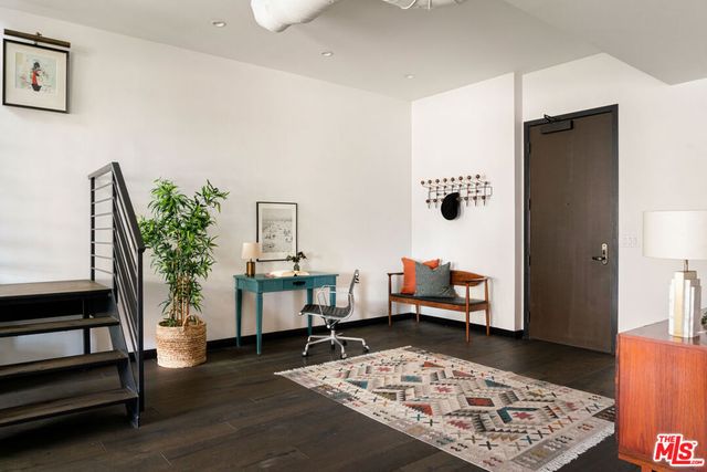 1645 Vine Street 1005, Los Angeles, CA 90028