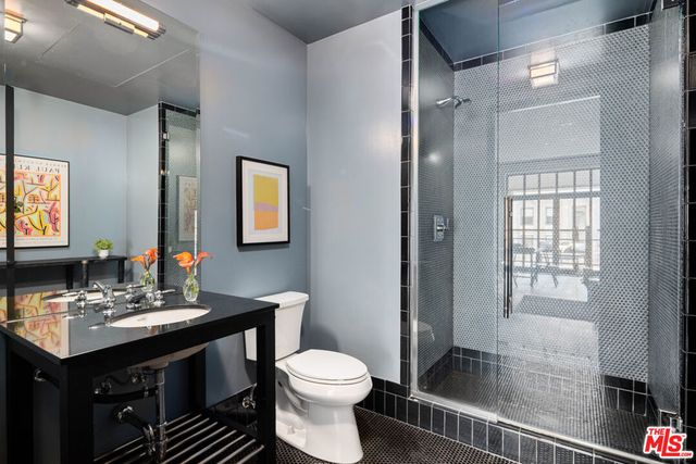 1645 Vine Street 1005, Los Angeles, CA 90028