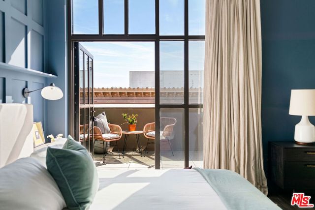 1645 Vine Street 1005, Los Angeles, CA 90028