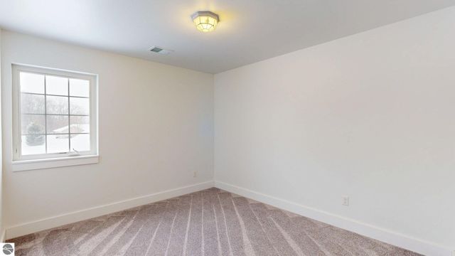 2578 White Pine, Mt Pleasant, MI 48858