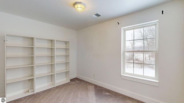 2578 White Pine, Mt Pleasant, MI 48858