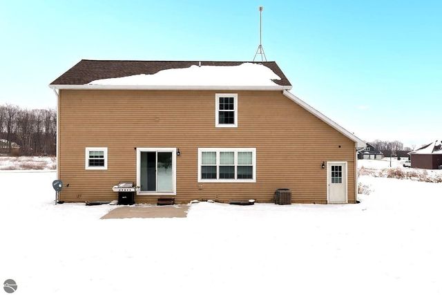 2578 White Pine, Mt Pleasant, MI 48858
